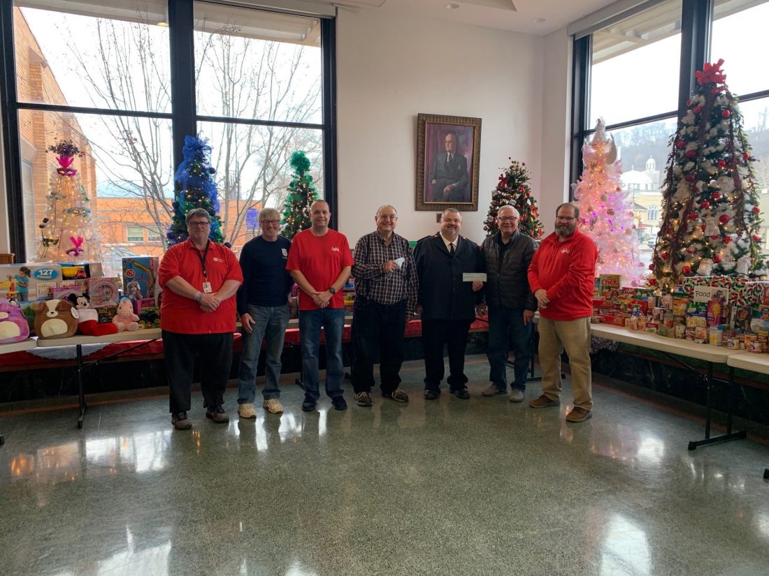 City of Weirton and Renaissance Weirton Corp. collect food and toys for